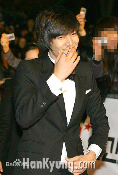 李敏镐（hào）(Lee MinHo、イ ミンホ)2009.2    第45届百想艺术大赏图册