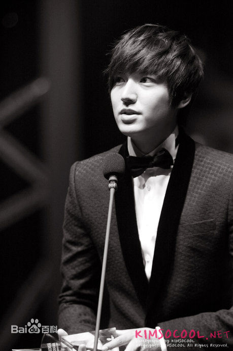 李敏镐（hào）(Lee MinHo、イ ミンホ)2011.10    韩国电视剧大奖前后照片