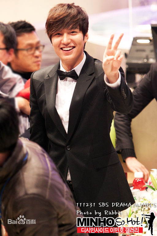 李敏镐（hào）(Lee MinHo、イ ミンホ)2011.12  S演技大赏壁纸壁纸