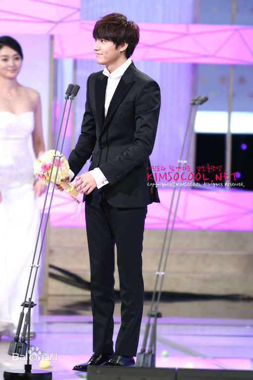 李敏镐（hào）(Lee MinHo、イ ミンホ)2012.12  S大赏图册