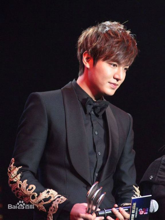 李敏镐（hào）(Lee MinHo、イ ミンホ)2013.12百度沸点图片图集