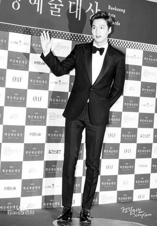 李敏镐（hào）(Lee MinHo、イ ミンホ)2015.5 第51届百想艺术大赏图册