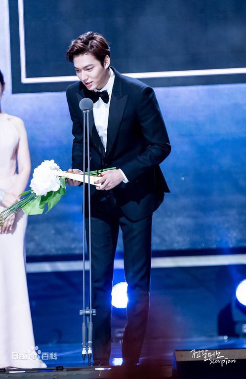 李敏镐（hào）(Lee MinHo、イ ミンホ)2015.5 第51届百想艺术大赏图册