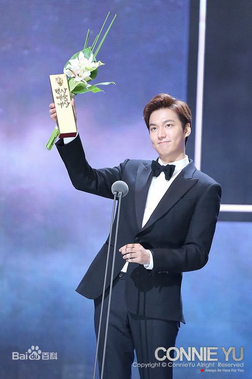 李敏镐（hào）(Lee MinHo、イ ミンホ)2015.5 第51届百想艺术大赏图册