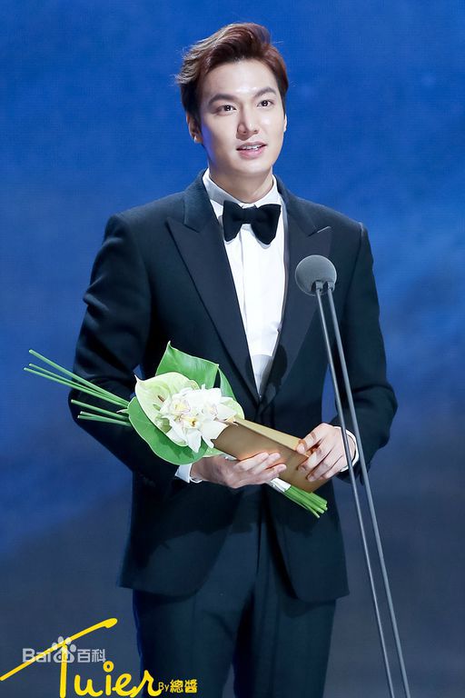 李敏镐（hào）(Lee MinHo、イ ミンホ)2015.5 第51届百想艺术大赏图册