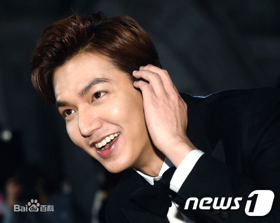 李敏镐（hào）(Lee MinHo、イ ミンホ)2015.5 第51届百想艺术大赏图册