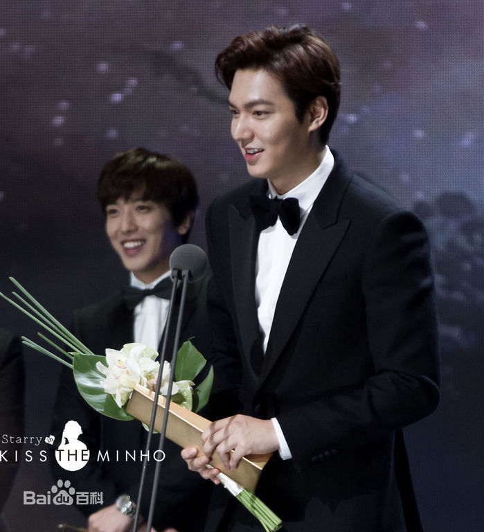 李敏镐（hào）(Lee MinHo、イ ミンホ)2015.5 第51届百想艺术大赏图册