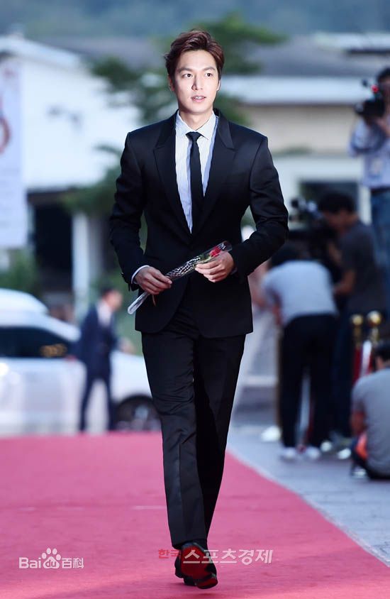 李敏镐（hào）(Lee MinHo、イ ミンホ)2015.9第10届首尔国际电视节图片图册