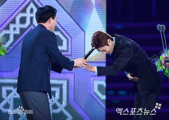 李敏镐（hào）(Lee MinHo、イ ミンホ)2015.9第10届首尔国际电视节图片图册