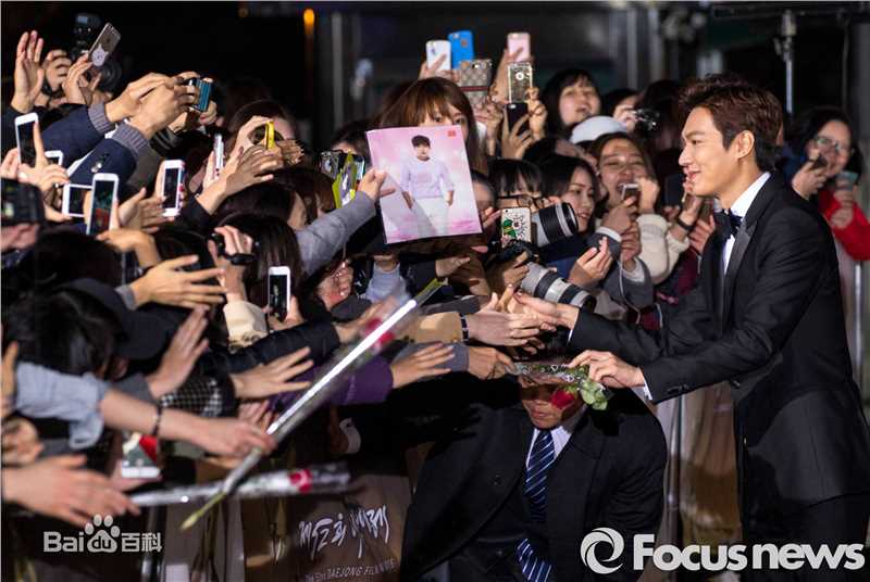 李敏镐（hào）(Lee MinHo、イ ミンホ)2015.11  第52届韩国电影大钟奖性感图片图集