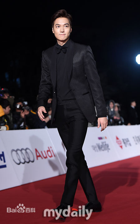 李敏镐（hào）(Lee MinHo、イ ミンホ)2015.11  韩国青龙电影奖壁纸壁纸