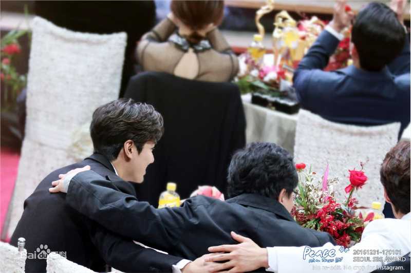 李敏镐（hào）(Lee MinHo、イ ミンホ)2016.12 S演技大赏壁纸壁纸