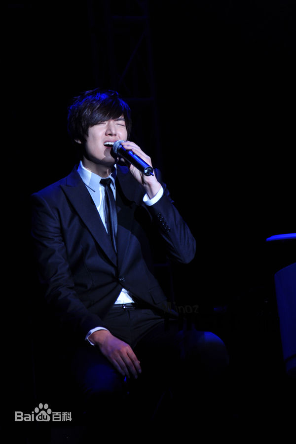 李敏镐（hào）(Lee MinHo、イ ミンホ)2011中国北京上海FM素颜照相册