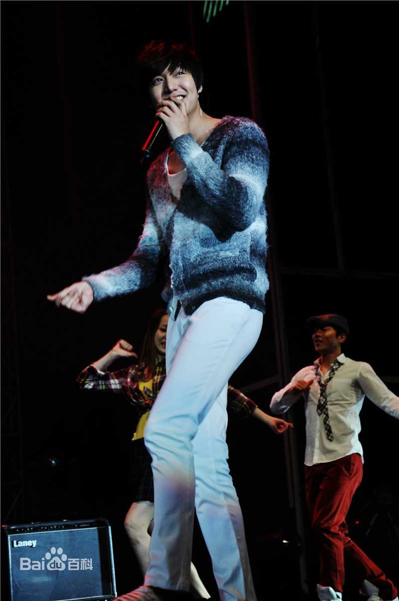 李敏镐（hào）(Lee MinHo、イ ミンホ)2011中国北京上海FM素颜照相册