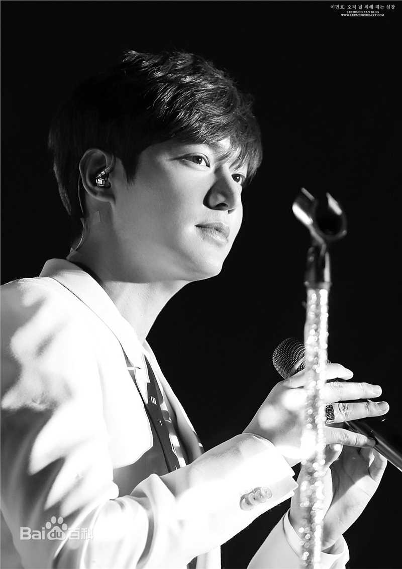 李敏镐（hào）(Lee MinHo、イ ミンホ)2014~2015 世界巡回演唱会生活照相册