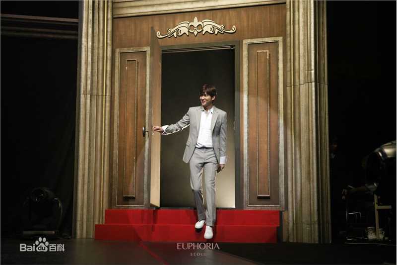 李敏镐（hào）(Lee MinHo、イ ミンホ)2016 Minoz World 谈话演唱会壁纸壁纸