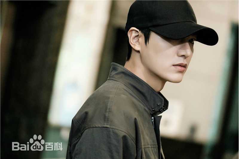 李敏镐（hào）(Lee MinHo、イ ミンホ)蓝色大海的传说前后照片