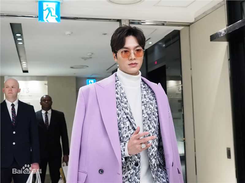 李敏镐（hào）(Lee MinHo、イ ミンホ)蓝色大海的传说前后照片