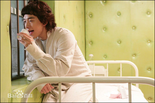 郑智薰(英文名:Rain 韩文名：  罗马拼音：Jung Ji Hoon)电子人也无所谓图册