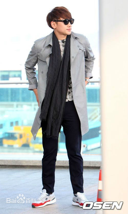 郑智薰(英文名:Rain 韩文名：  罗马拼音：Jung Ji Hoon)Running Man 澳洲特辑素颜照相册