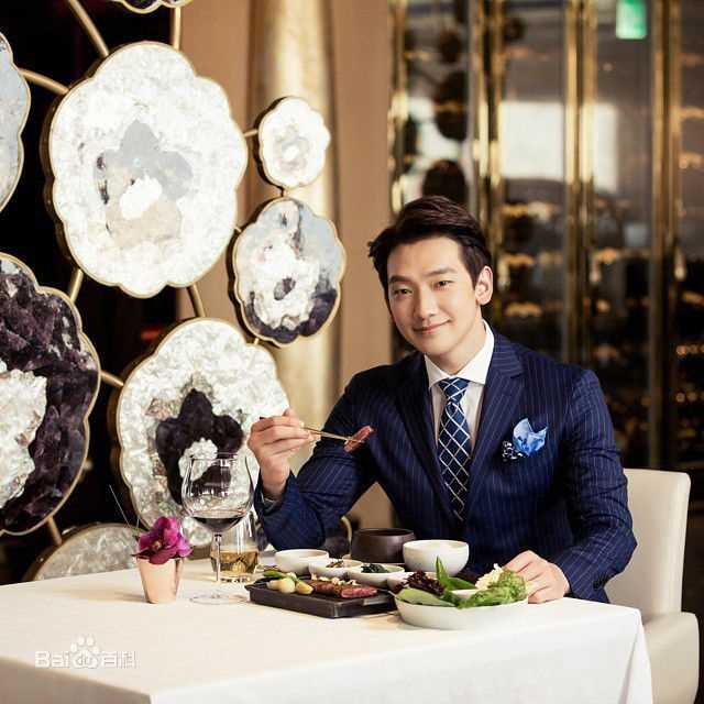 郑智薰(英文名:Rain 韩文名：  罗马拼音：Jung Ji Hoon)广告代言壁纸壁纸