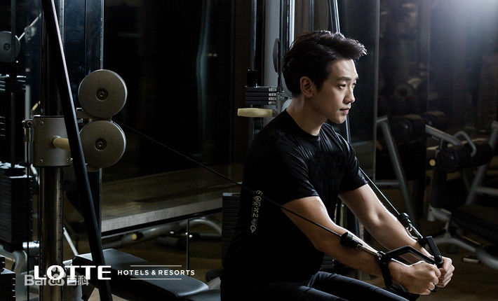 郑智薰(英文名:Rain 韩文名：  罗马拼音：Jung Ji Hoon)广告代言壁纸壁纸