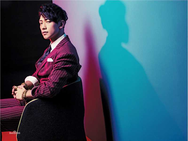 郑智薰(英文名:Rain 韩文名：  罗马拼音：Jung Ji Hoon)专辑美图图片图册