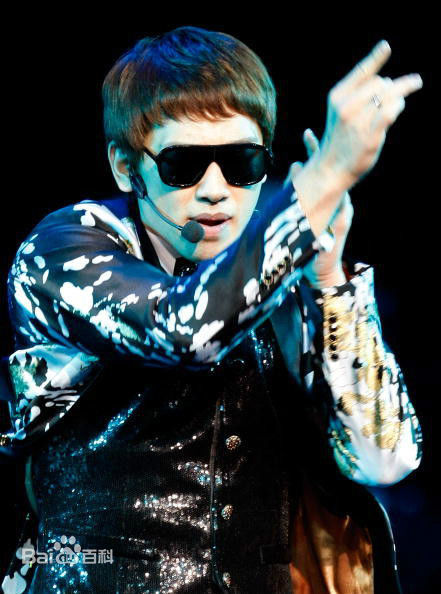 郑智薰(英文名:Rain 韩文名：  罗马拼音：Jung Ji Hoon)Legend Of Raini性感图片图集