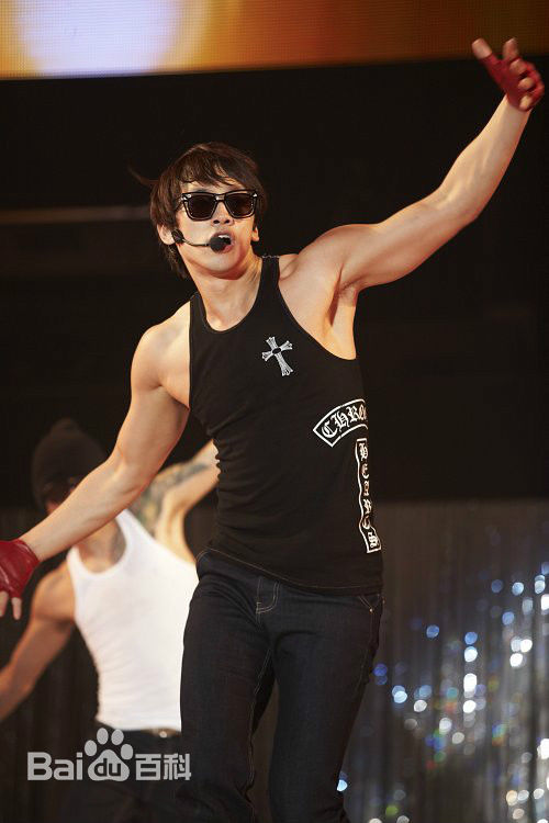 郑智薰(英文名:Rain 韩文名：  罗马拼音：Jung Ji Hoon)Legend Of Raini性感图片图集