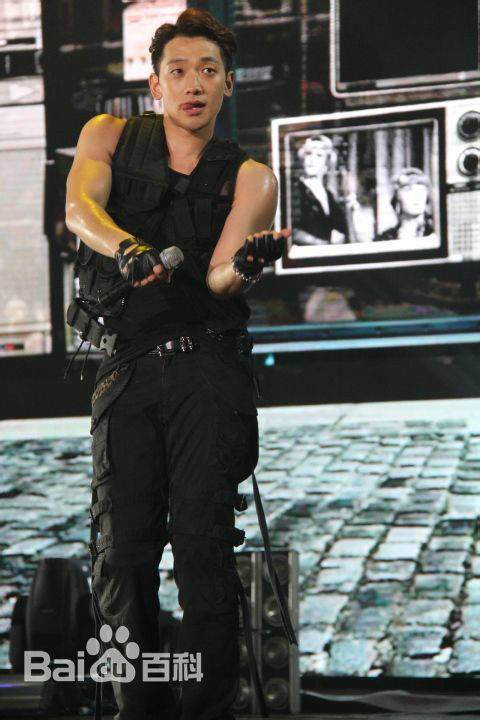 郑智薰(英文名:Rain 韩文名：  罗马拼音：Jung Ji Hoon)Rain Effect Show性感图片图集