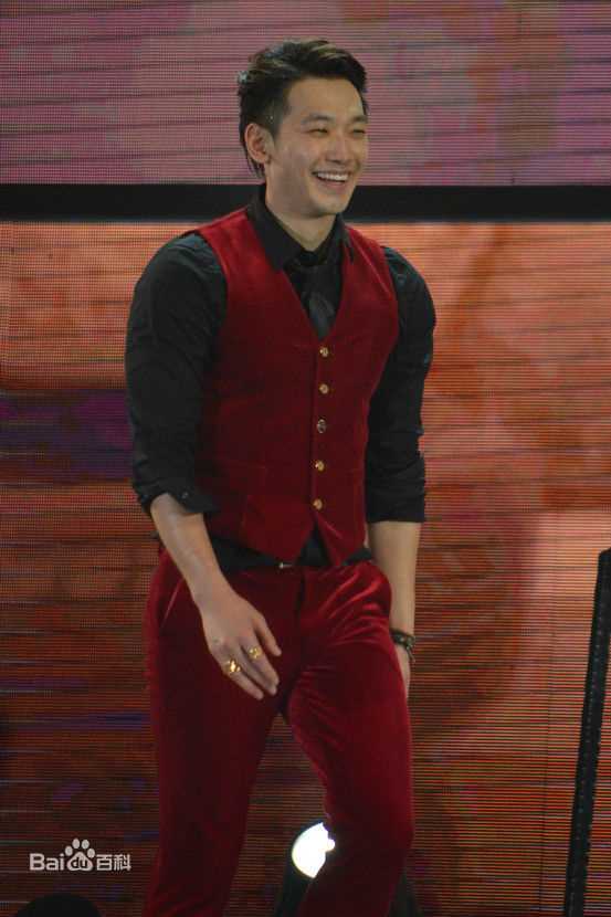 郑智薰(英文名:Rain 韩文名：  罗马拼音：Jung Ji Hoon)Rain Effect Show性感图片图集