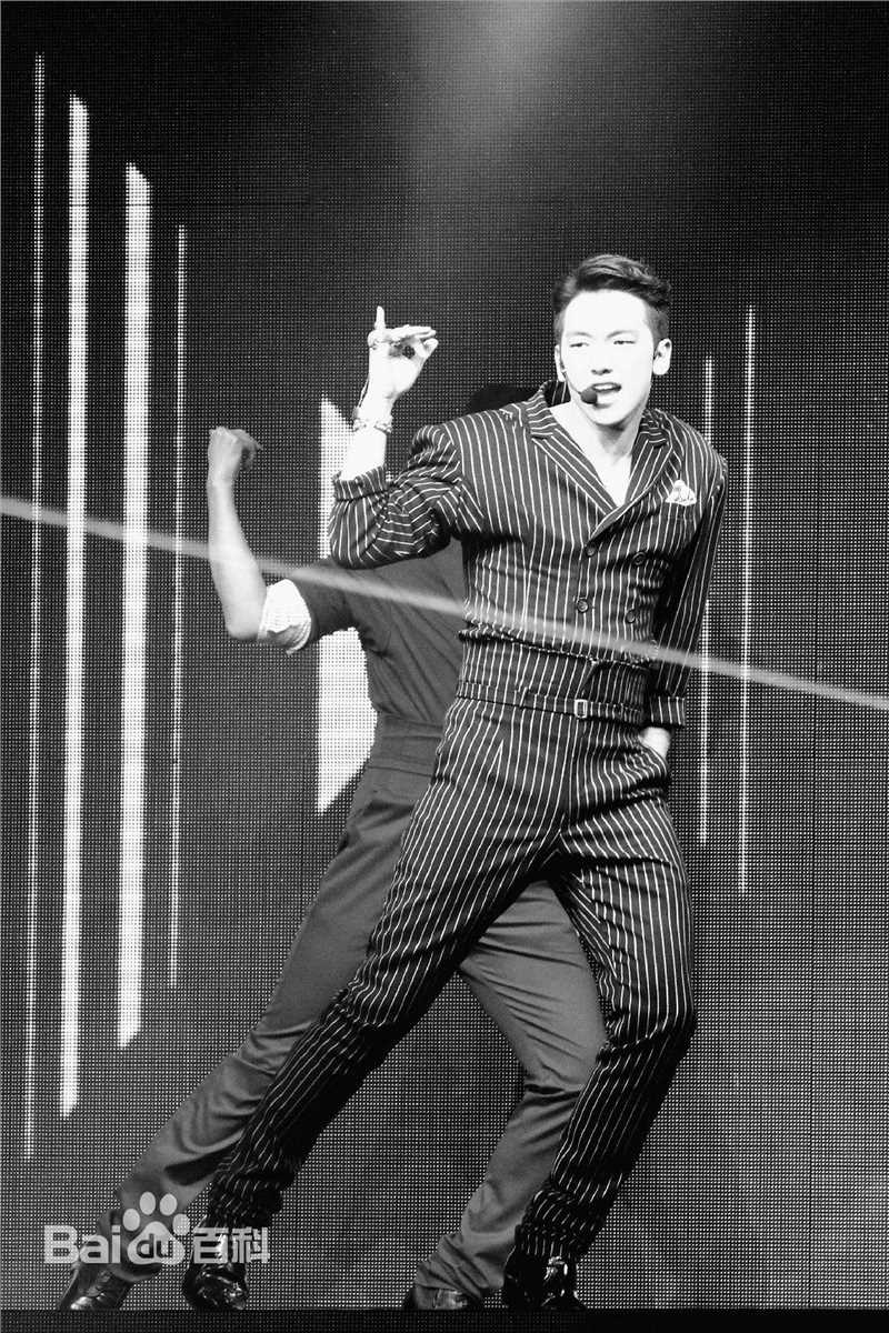 郑智薰(英文名:Rain 韩文名：  罗马拼音：Jung Ji Hoon)Rain Effect Show性感图片图集