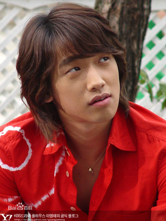 郑智薰(英文名:Rain 韩文名：  罗马拼音：Jung Ji Hoon)浪漫满屋图册