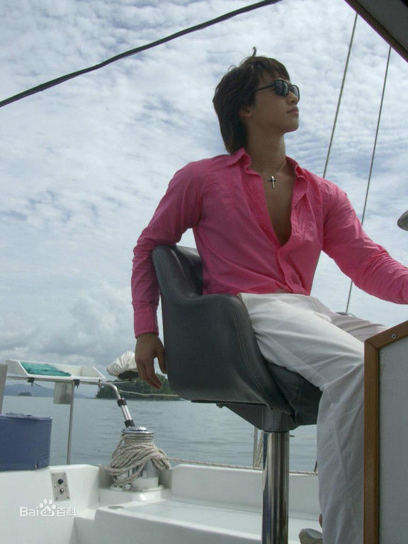 郑智薰(英文名:Rain 韩文名：  罗马拼音：Jung Ji Hoon)浪漫满屋图册