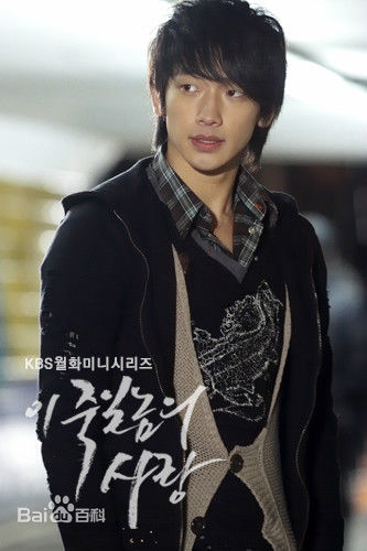 郑智薰(英文名:Rain 韩文名：  罗马拼音：Jung Ji Hoon)这该死的爱素颜照壁纸