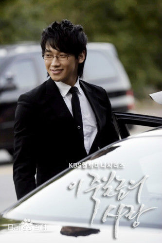 郑智薰(英文名:Rain 韩文名：  罗马拼音：Jung Ji Hoon)这该死的爱素颜照壁纸