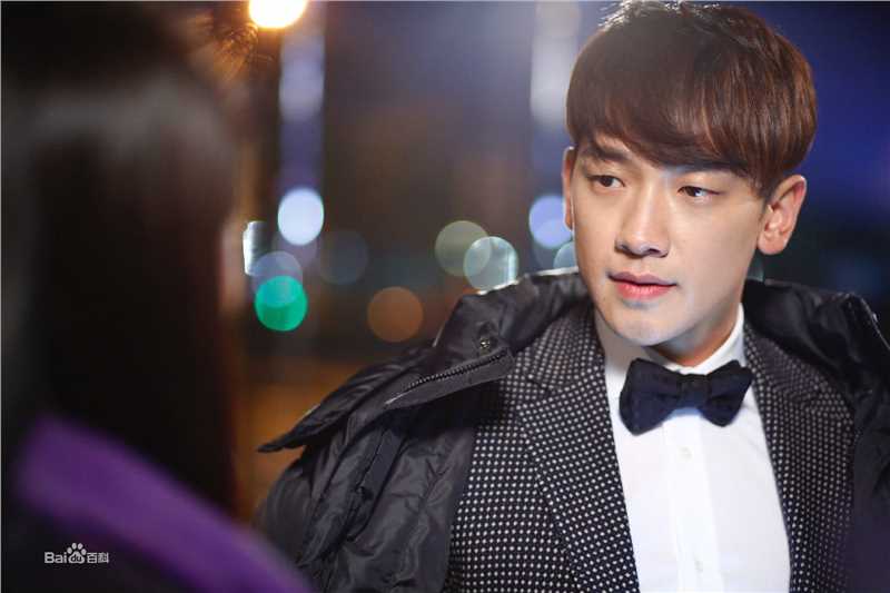 郑智薰(英文名:Rain 韩文名：  罗马拼音：Jung Ji Hoon)克拉恋人性感图片图集