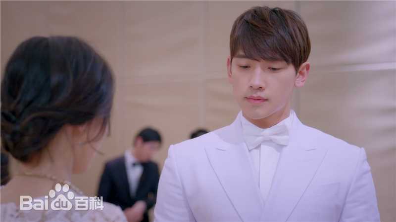 郑智薰(英文名:Rain 韩文名：  罗马拼音：Jung Ji Hoon)克拉恋人性感图片图集