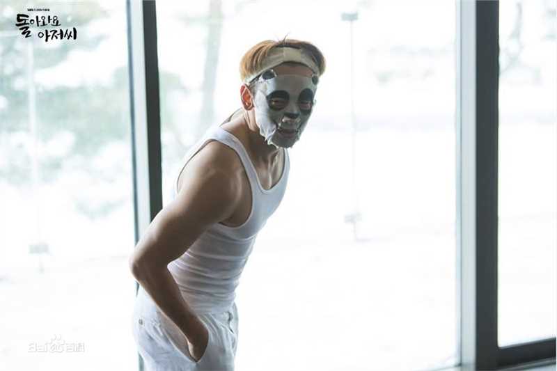 郑智薰(英文名:Rain 韩文名：  罗马拼音：Jung Ji Hoon)回来吧大叔素颜照相册