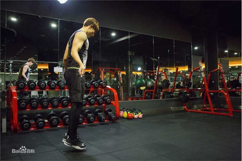 郑智薰(英文名:Rain 韩文名：  罗马拼音：Jung Ji Hoon)回来吧大叔素颜照相册