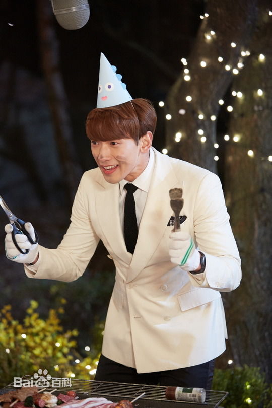 郑智薰(英文名:Rain 韩文名：  罗马拼音：Jung Ji Hoon)回来吧大叔素颜照相册