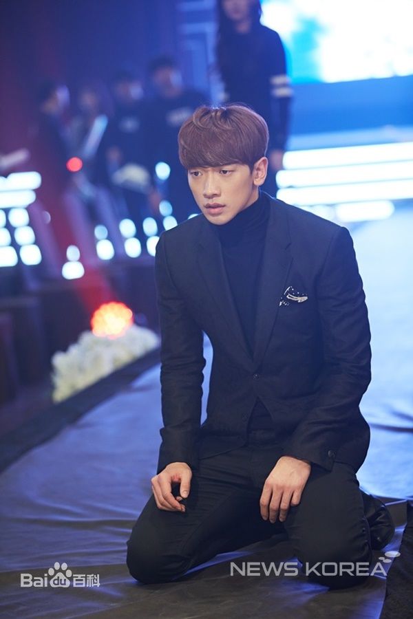 郑智薰(英文名:Rain 韩文名：  罗马拼音：Jung Ji Hoon)回来吧大叔素颜照相册