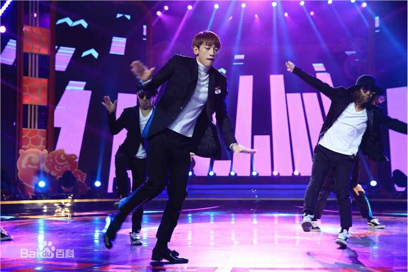 郑智薰(英文名:Rain 韩文名：  罗马拼音：Jung Ji Hoon)东方卫视春节联欢晚会性感图片图集