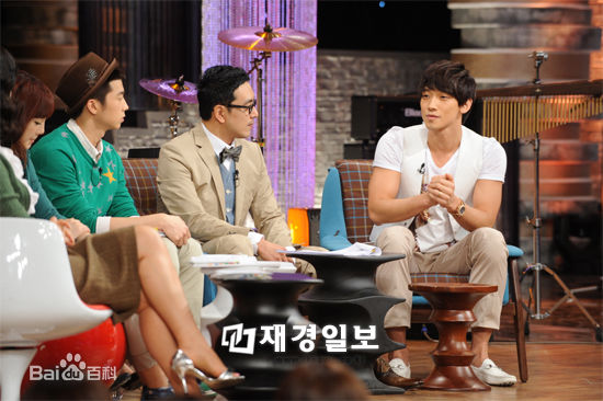 郑智薰(英文名:Rain 韩文名：  罗马拼音：Jung Ji Hoon)韩国综艺集锦素颜照相册