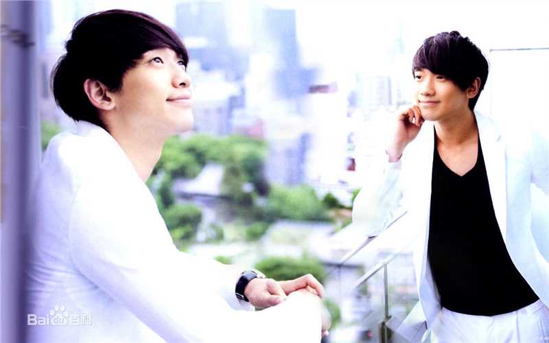 郑智薰(英文名:Rain 韩文名：  罗马拼音：Jung Ji Hoon)饭制素颜照相册