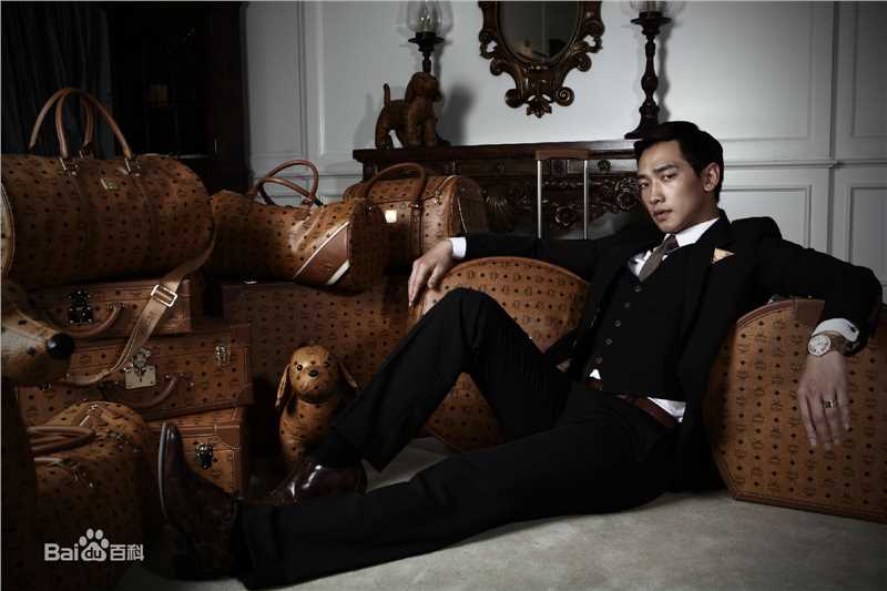 郑智薰(英文名:Rain 韩文名：  罗马拼音：Jung Ji Hoon)饭制素颜照相册