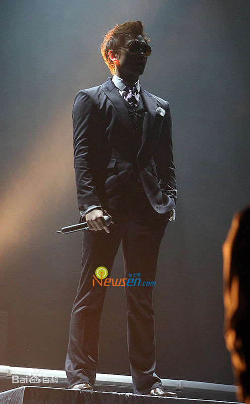 郑智薰(英文名:Rain 韩文名：  罗马拼音：Jung Ji Hoon)1素颜照相册