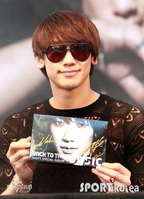 郑智薰(英文名:Rain 韩文名：  罗马拼音：Jung Ji Hoon)1素颜照相册