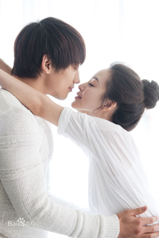 郑智薰(英文名:Rain 韩文名：  罗马拼音：Jung Ji Hoon)1素颜照相册