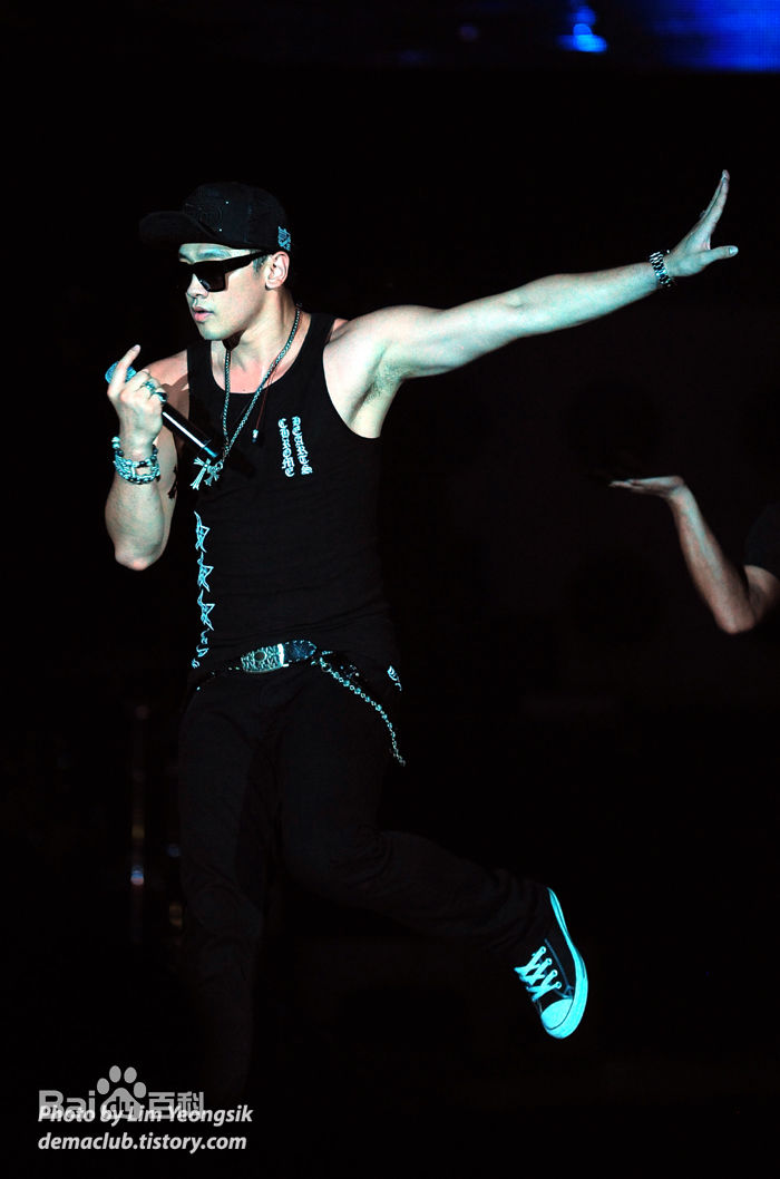 郑智薰(英文名:Rain 韩文名：  罗马拼音：Jung Ji Hoon)1素颜照相册